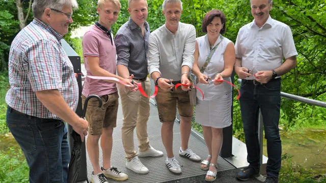 Eröffnung Fußgängerbrücke bei Laudach in Vorchdorf