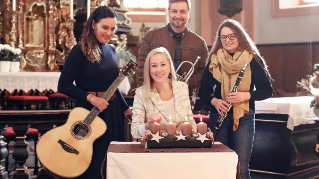 Zaumsitzen im Advent 2025 - Pfarrkirche Vorchdorf, 6. Dezember 2025 - 14 Uhr - Foto vorchdorfmedia