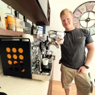 Privat schätzt der Tischlerei-Junior-Chef „Slow food“-Kaffee mit viel Geschmack.