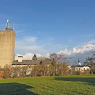In vier von neun Kammern lagert im Vorchdorfer Hochsilo die Braugerste, bevor sie zur Vermälzung weiterverarbeitet wird. 