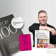 id Werkstatt Geschäftsführer Moritz Reisenberger freut sich über Platz 5 der besten Gastroplaner und drei prämierte Projekten im neuen Callwey-Führer 2026. (Foto: Akkurat Identity)