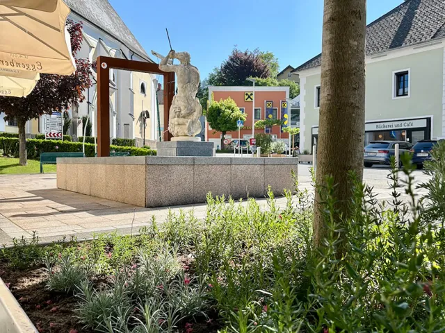 Kräuterbeet am Schloßplatz Vorchdorf