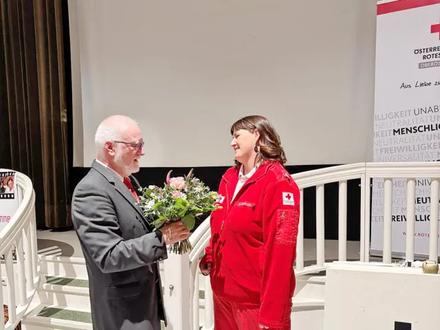 Dr. Christoph Hohn übergab Ortsstellenleitung an Anja Kienbauer 