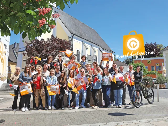 Vorchdorfer Kaufmannschaft im Ortszentrum 2025 - Werbering Vorchdorf Vorchdorfer Kaufmannschaft im Ortszentrum 2025 - Werbering Vorchdorf